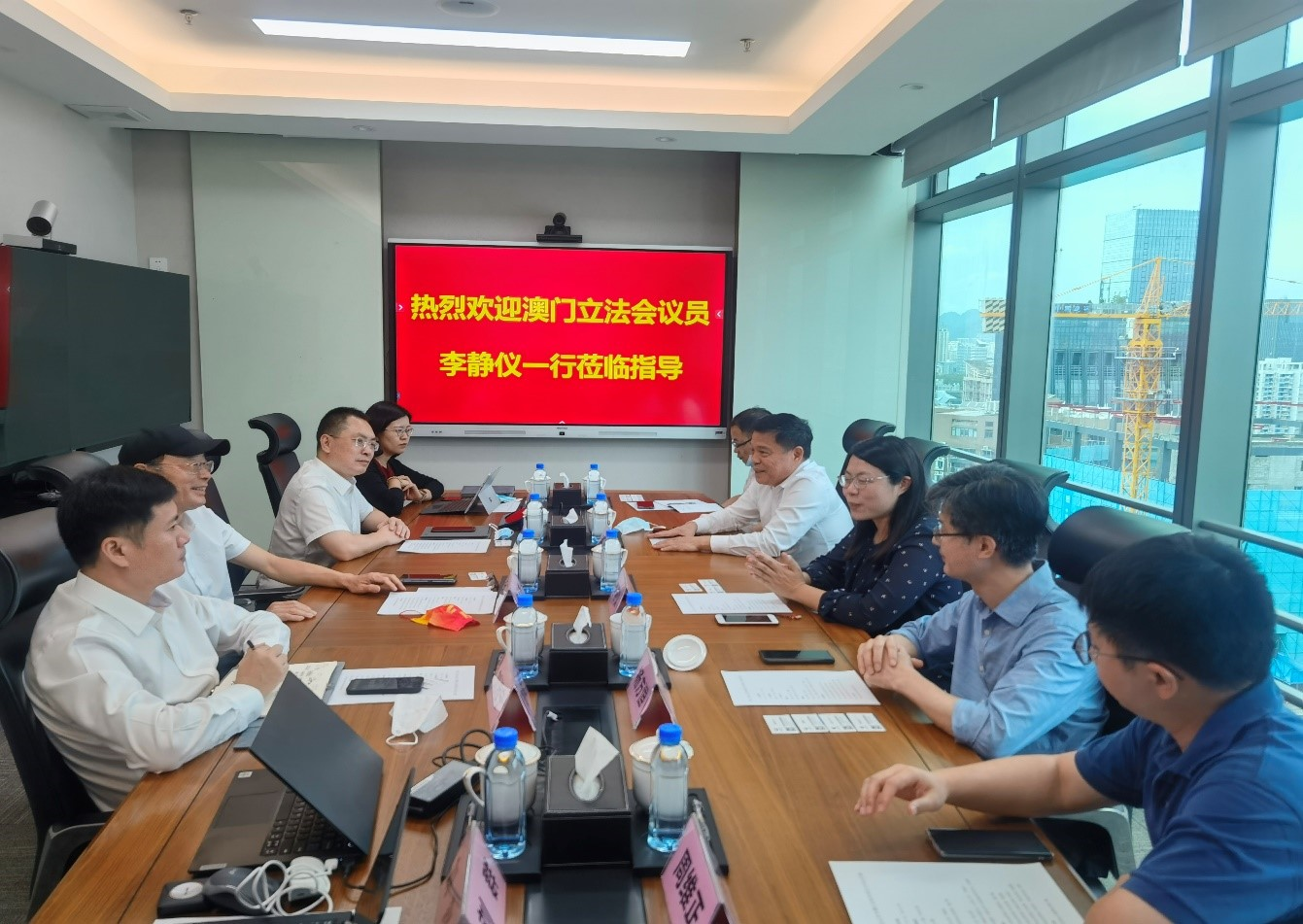 澳门立法会议员李静仪一行来访深圳天使母基金_1019307411963379712
